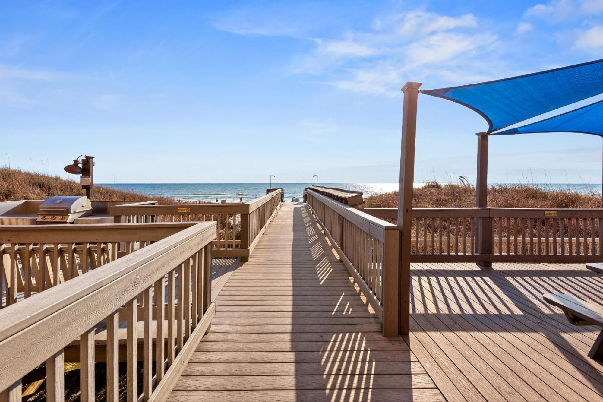 Gulf Front Master Br In Sunrise Beach With Amazing Views! Sleeps 7! Panama City Beach Exteriér fotografie